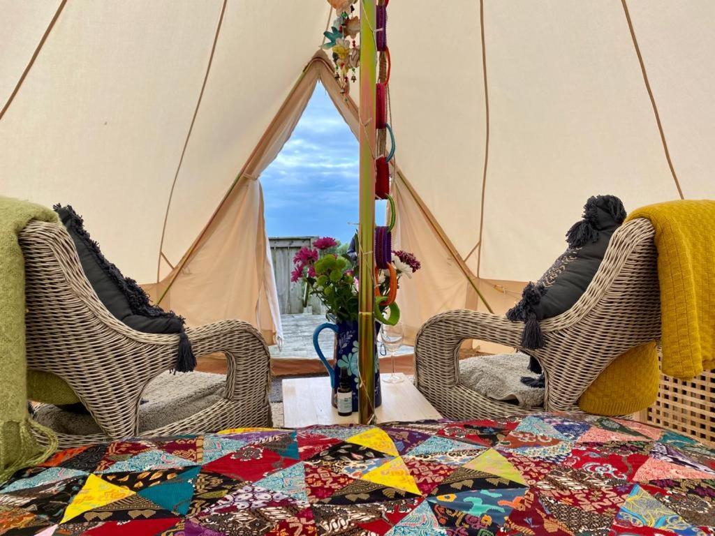 Coastal Stay Bell Tent Porthgain Extérieur photo